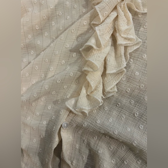 Zara ruffle front blouse - Picture 2 of 5